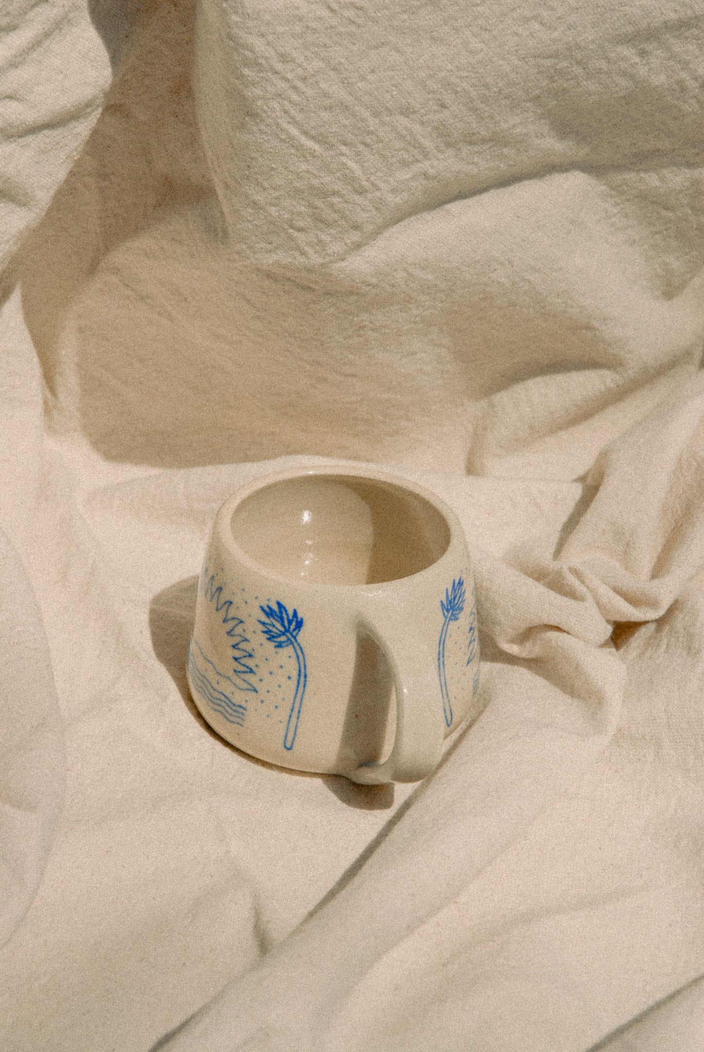 DAWNWAVE DREAMS MUG