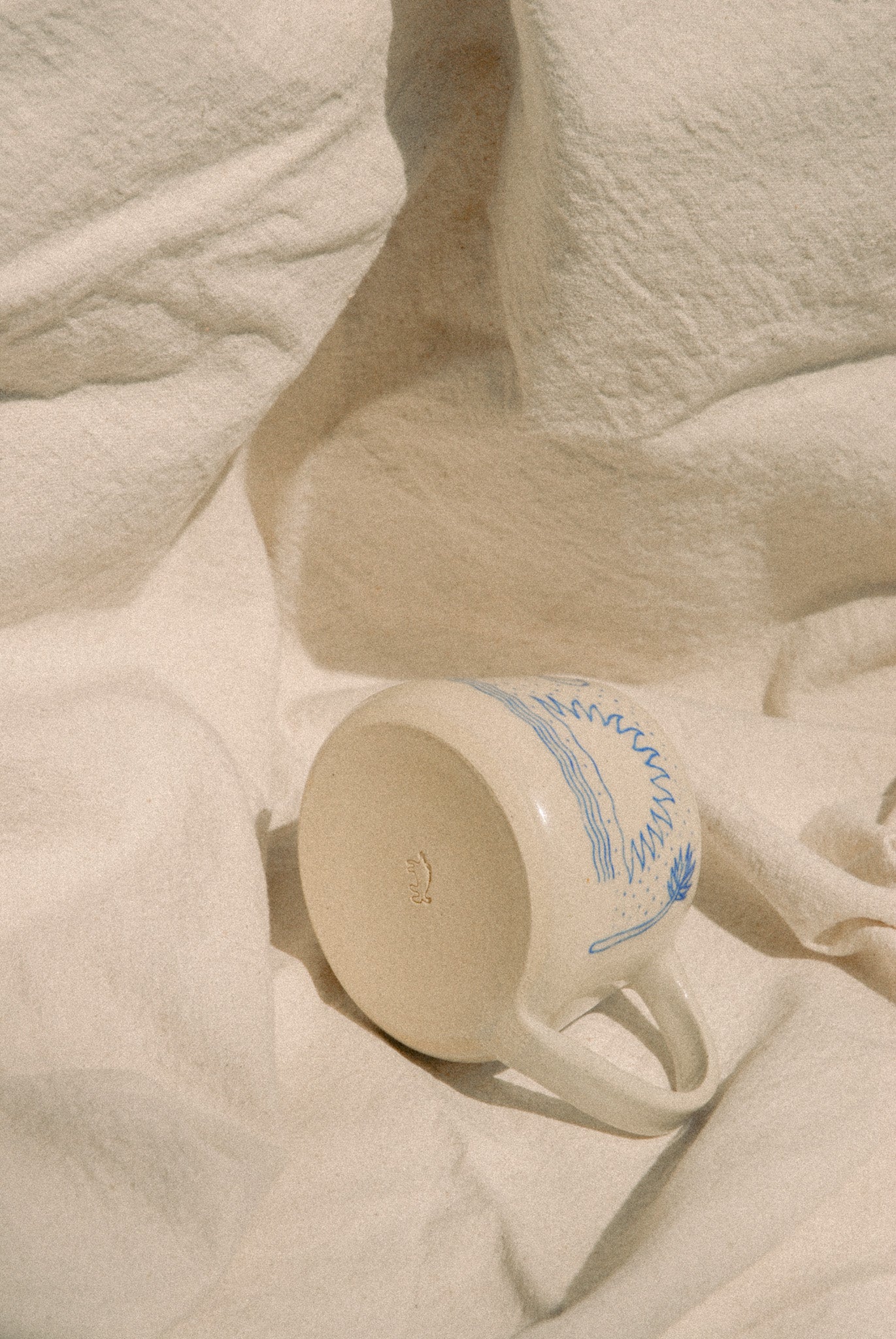DAWNWAVE DREAMS MUG