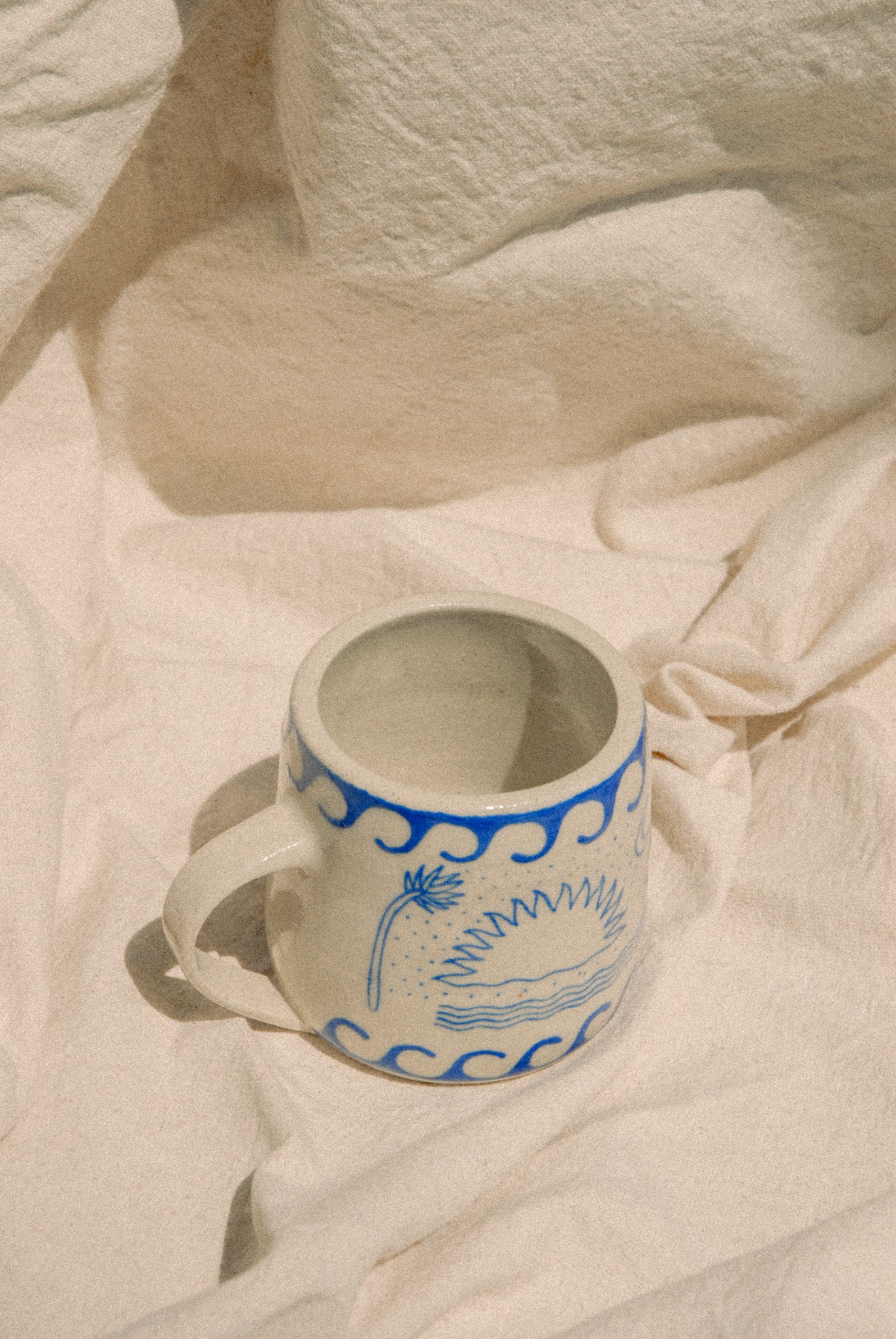 DAWNWAVE DREAMS LARGE MUG