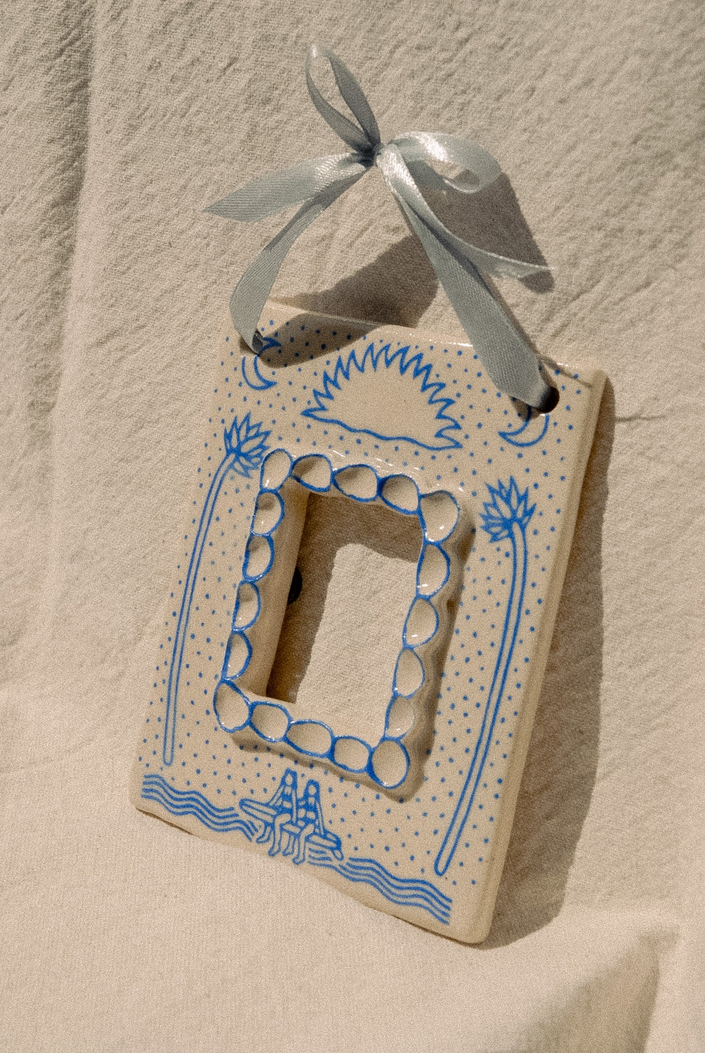 DAWNWAVE DREAMS - PICTURE FRAME