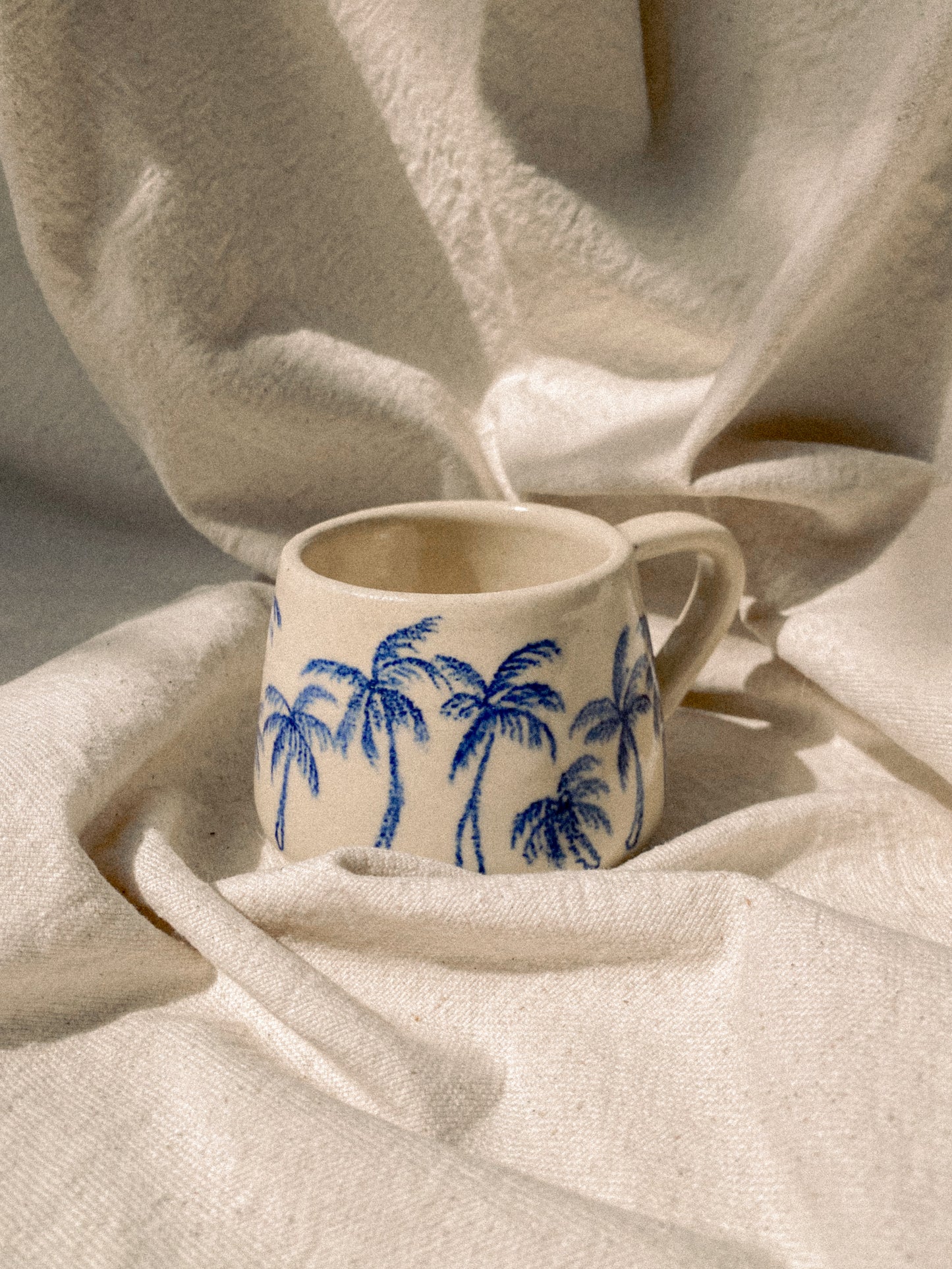 PALM PARADISE MUG